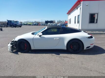 WP0BB2A90JS134783 2018 PORSCHE