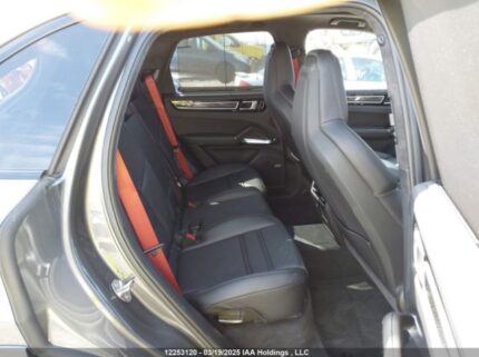 WP1AF2AY0LDA39606 2020 PORSCHE