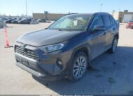 2T3R1RFV0KW082340 2019 TOYOTA