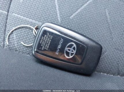 2T3RWRFV2PW162957 2023 TOYOTA