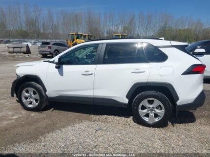 2T3W1RFV7MC153119 2021 TOYOTA