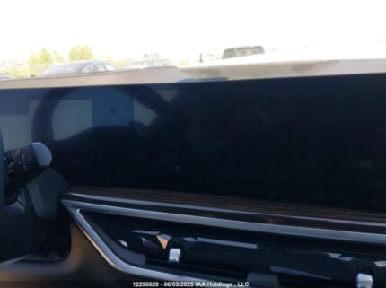 5UX23EU01R9U22289 2024 BMW