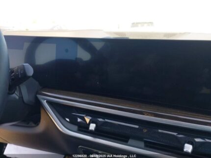 5UX23EU01R9U22289 2024 BMW