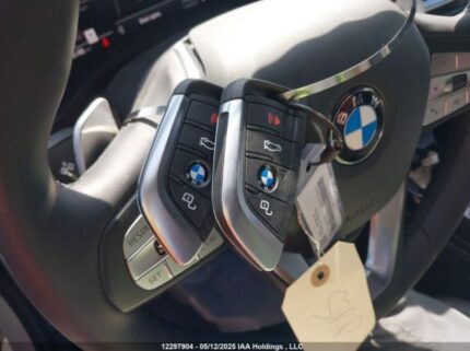 5UX33DT06S9Y71697 2025 BMW