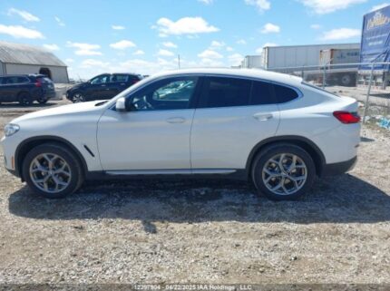 5UX33DT06S9Y71697 2025 BMW