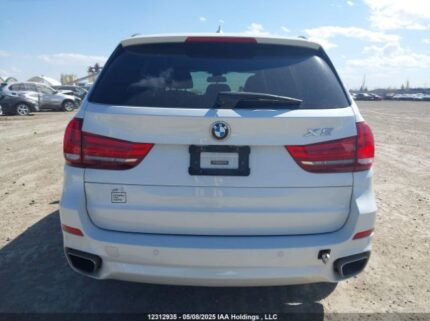 5UXKR0C57J0Y01739 2018 BMW