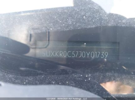 5UXKR0C57J0Y01739 2018 BMW