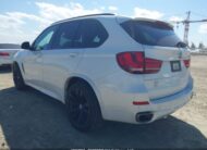 5UXKR0C57J0Y01739 2018 BMW
