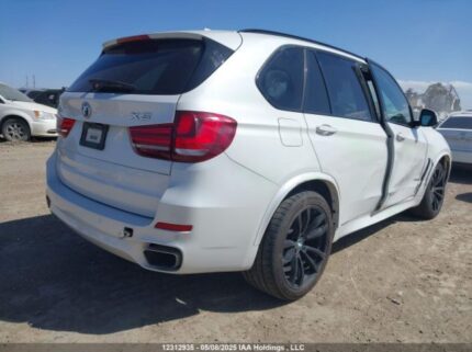 5UXKR0C57J0Y01739 2018 BMW