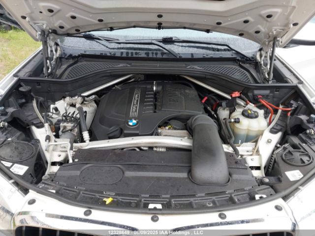 5UXKR0C58G0U11855 2016 BMW