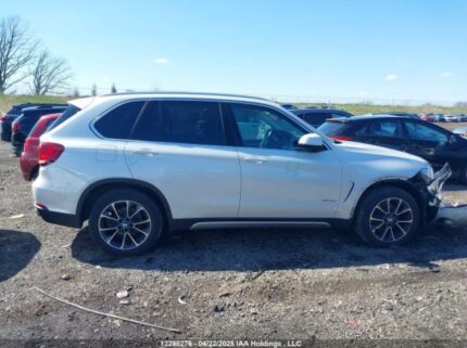 5UXKR0C58H0U51452 2017 BMW