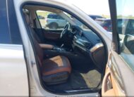 5UXKR0C58H0U51452 2017 BMW