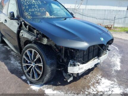 5UXTA6C0XN9N27859 2022 BMW