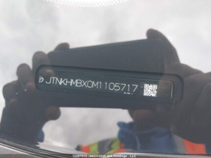 JTNKHMBX0M1105717 2021 TOYOTA