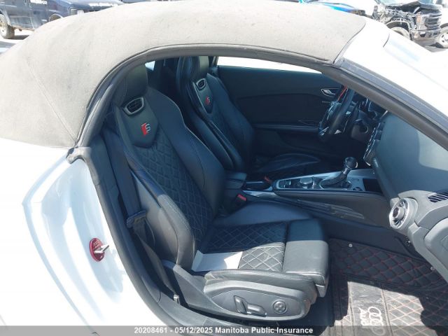 TRUT5CFV3H1017972 2017 AUDI