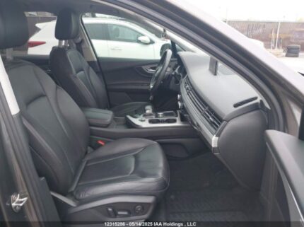 WA1VAAF77JD046975 2018 AUDI