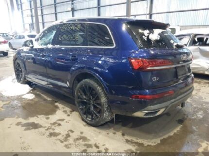 WA1WXAF73MD040596 2021 AUDI