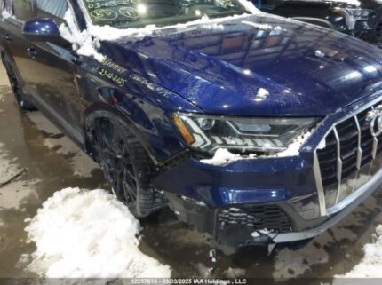 WA1WXAF73MD040596 2021 AUDI