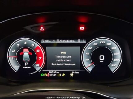 WA1WXAF73MD040596 2021 AUDI