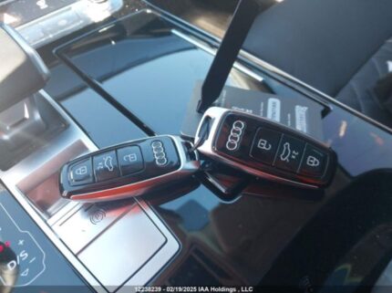 WAULDAF87RN011800 2024 AUDI