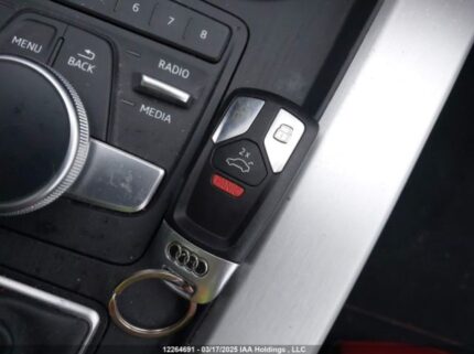 WAUP4AF52KA049111 2019 AUDI