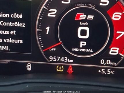 WAUP4AF52KA049111 2019 AUDI