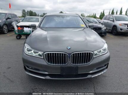 WBA7J2C58JG938526 2018 BMW