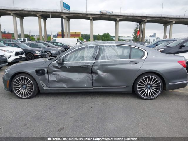 WBA7J2C58JG938526 2018 BMW