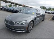 WBA7J2C58JG938526 2018 BMW