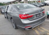 WBA7J2C58JG938526 2018 BMW