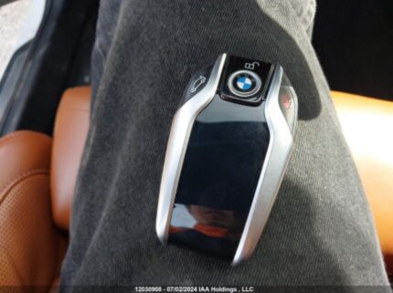 WBSJF0C58JB283613 2018 BMW