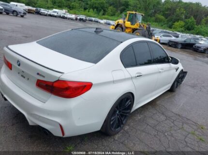 WBSJF0C58JB283613 2018 BMW