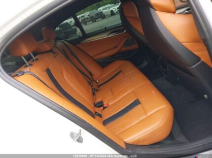 WBSJF0C58JB283613 2018 BMW