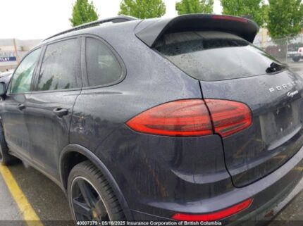 WP1AA2A21JKA06083 2018 PORSCHE