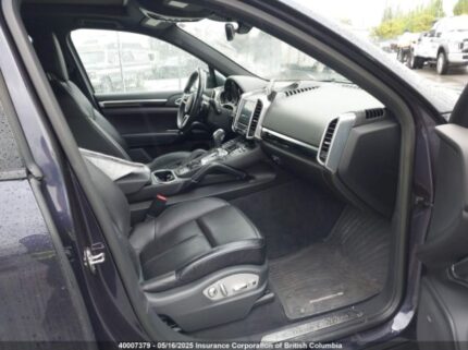 WP1AA2A21JKA06083 2018 PORSCHE