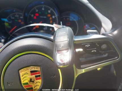 WP1AA2A24GKA36705 2016 PORSCHE