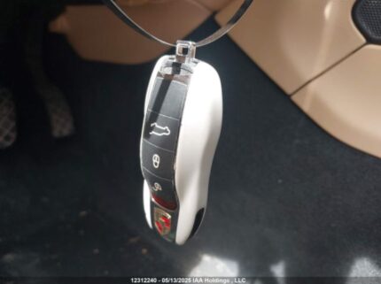 WP1AA2A51JLB11386 2018 PORSCHE