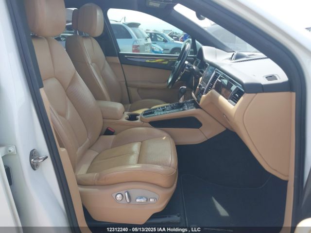 WP1AA2A51JLB11386 2018 PORSCHE