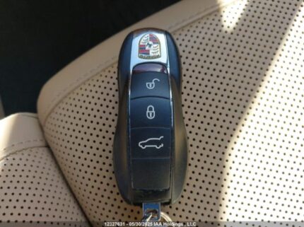 WP1AA2A58JLB22787 2018 PORSCHE