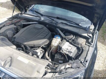 WAUCNAF48JN004765 2018 AUDI
