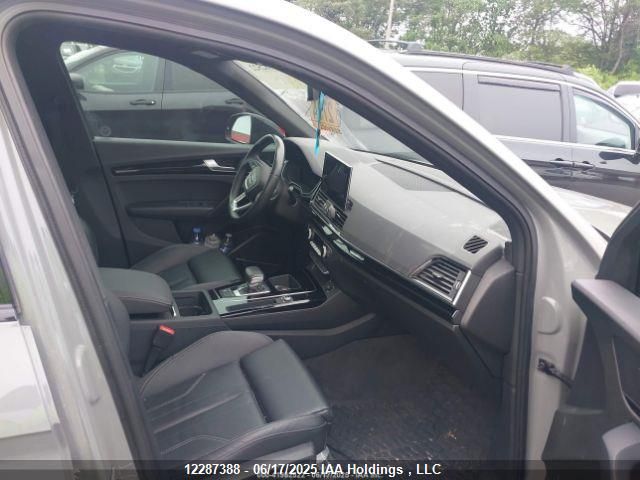 WA16AAFY5M2074576 2021 AUDI