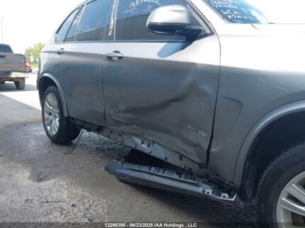 5UXKR0C52J0Y04158 2018 BMW