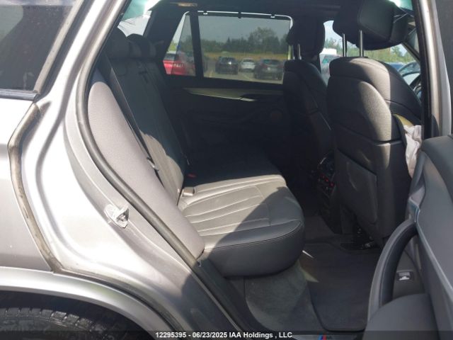 5UXKR0C52J0Y04158 2018 BMW