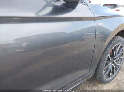 WA1EAAFY4M2040088 2021 AUDI
