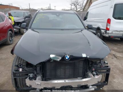 5UXCR6C08M9G63773 2021 BMW