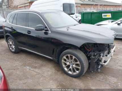 5UXCR6C08M9G63773 2021 BMW