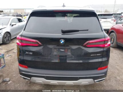 5UXCR6C08M9G63773 2021 BMW