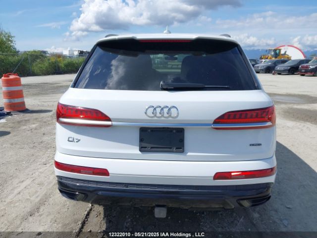 WA1MXAF74MD035737 2021 AUDI