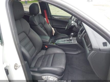WP1AG2A57JLB64530 2018 PORSCHE