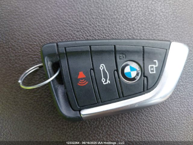 3MW5R7J02M8B60800 2021 BMW